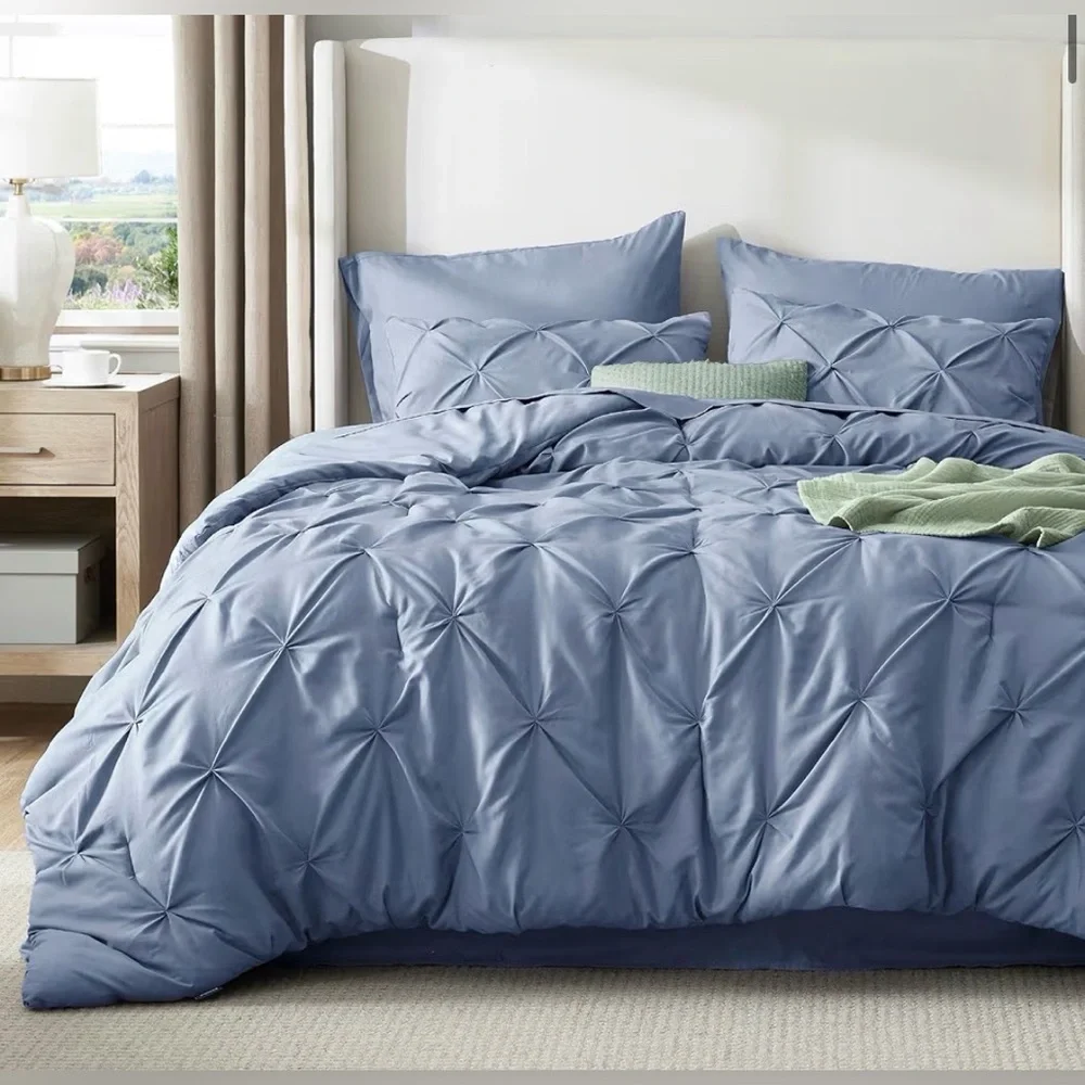 Fabulous blue slate comforter & matching sheets. Size twin XL - perfect for dorm